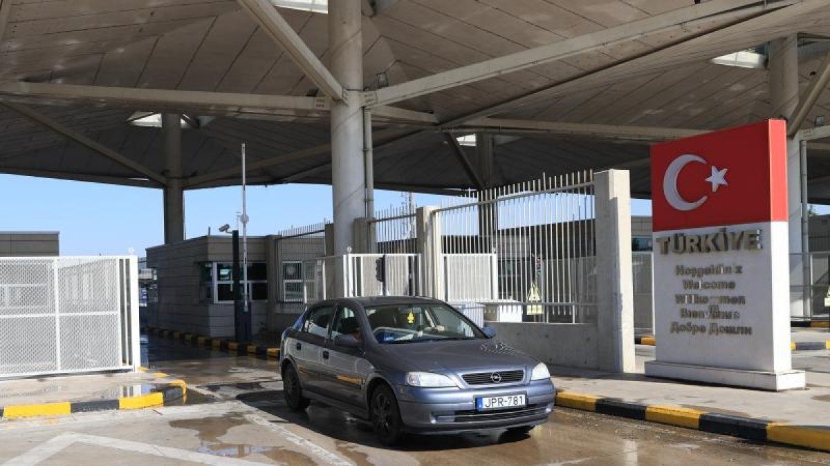 EDİRNE SINIR KAPILARINDAN 2025’TE YAKLAŞIK 14 MİLYON YOLCU GEÇİŞ YAPTI