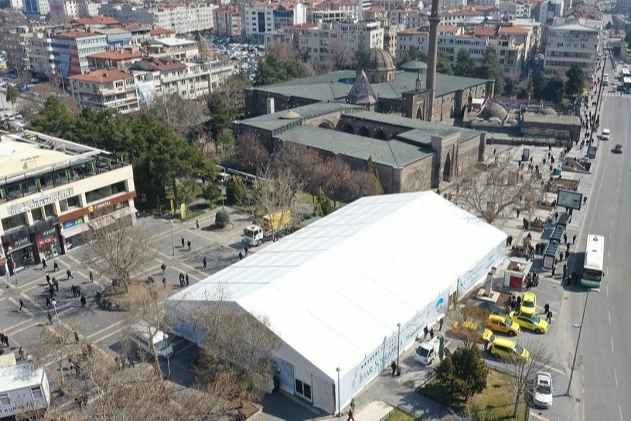 Kayseri’de İftar Sofraları Kuruluyor