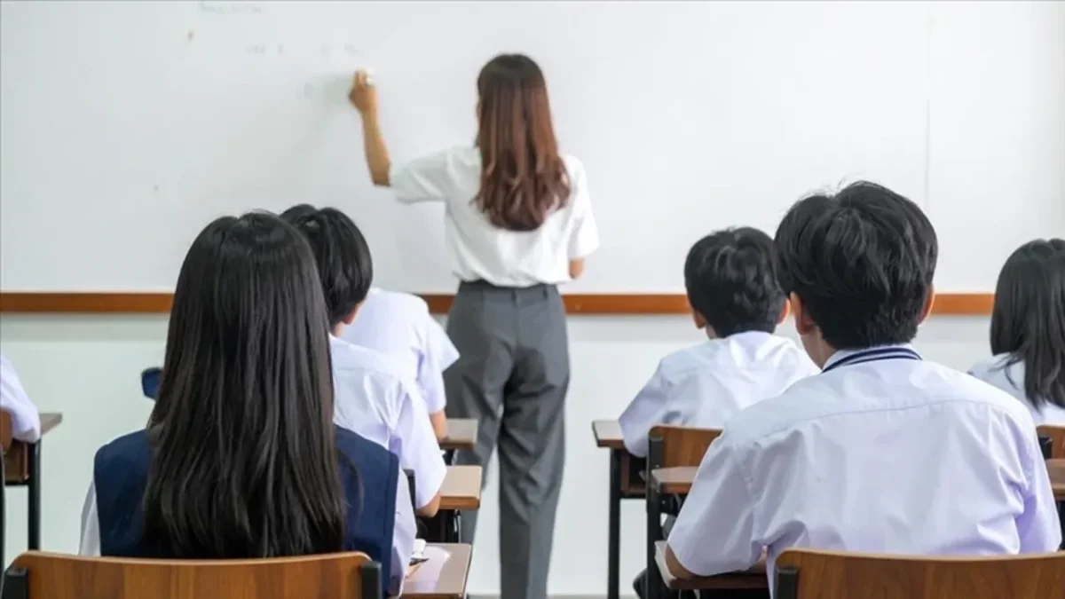 ÖĞRETMEN ALAN DEĞİŞİKLİĞİ 2026 BAŞLIYOR: ŞARTLAR, KİMLER BAŞVURABİLİR VE TÜM DETAYLAR