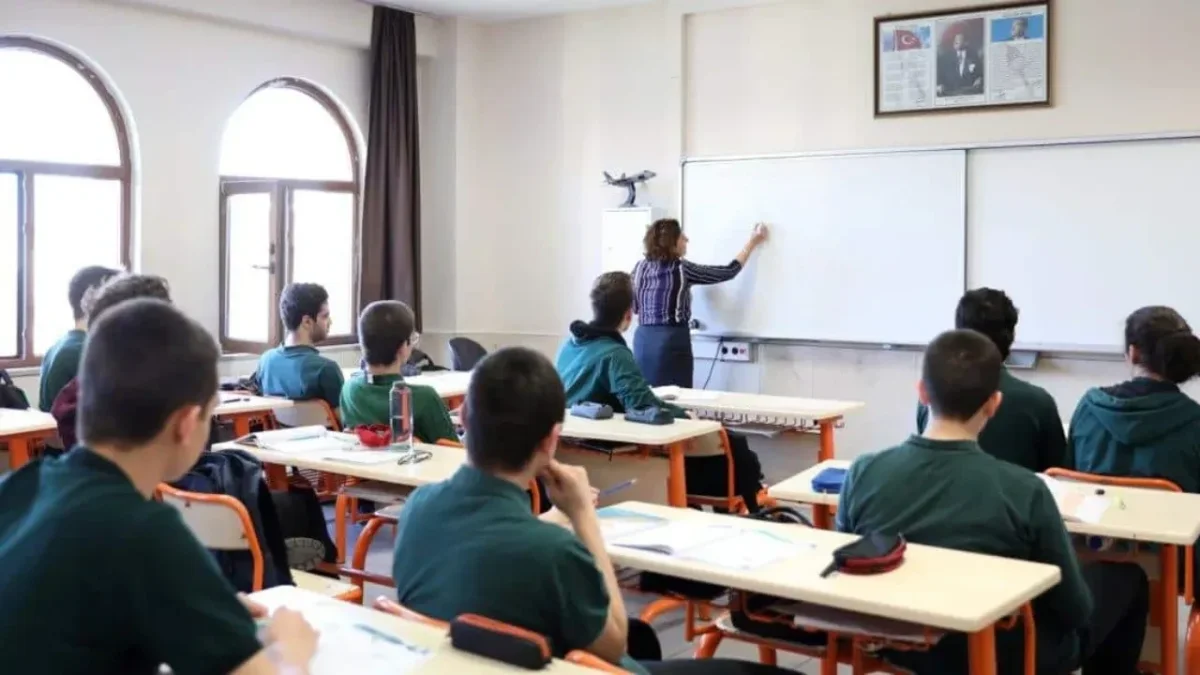 MEB’DEN EĞİTİMDE KÖKLÜ DEĞİŞİM: SINAVLARDA EZBER DÖNEMİ RESMEN SONA ERİYOR